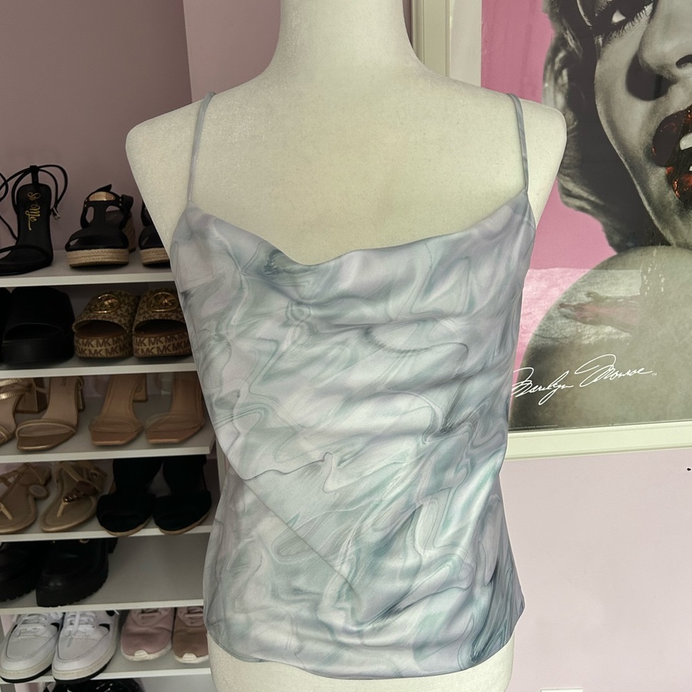 🫧Blue and white swirl print cami top with adjustable straps and a cowl neckline